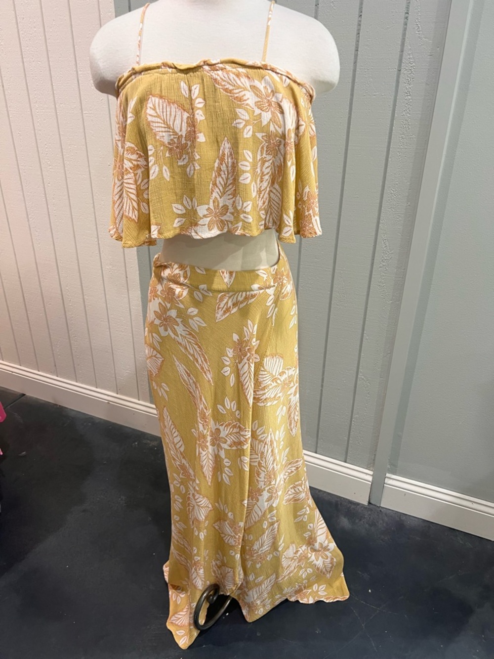 Cotton Candy Yellow Floral Two-Piece Skirt Set